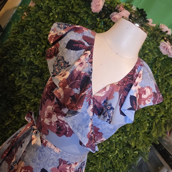 Alex Marie Floral Midi Dress in Blue and Purple - Picture 5 of 8